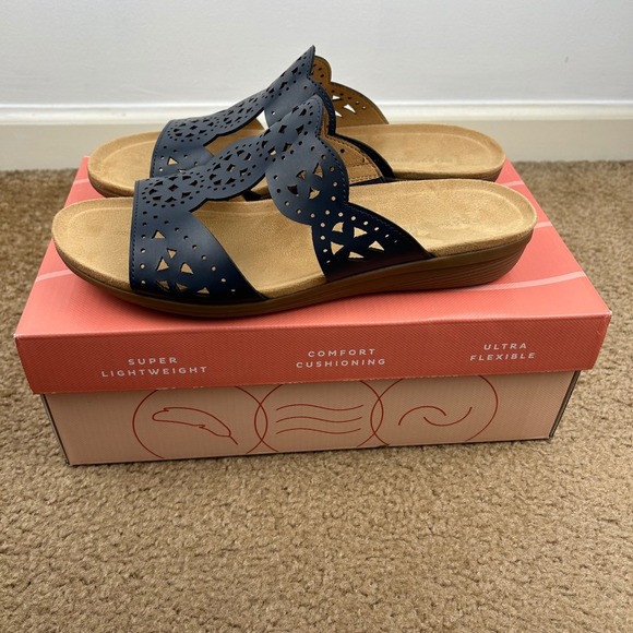 Easy Spirit Women's Brixton 3 Dark Blue Comfort Slip-On Sandals Size 8.5M NEW - Picture 2 of 9